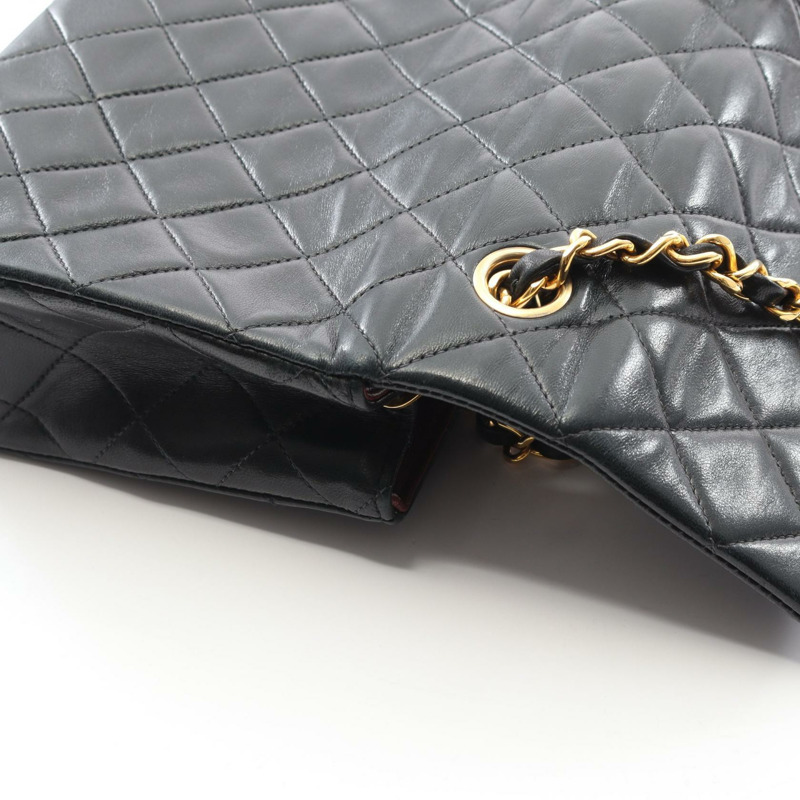 香奈兒 (CHANEL) 迷你絎縫 20 鏈條肩背包，羊皮材質，黑色，二手，金色五金 CC-9