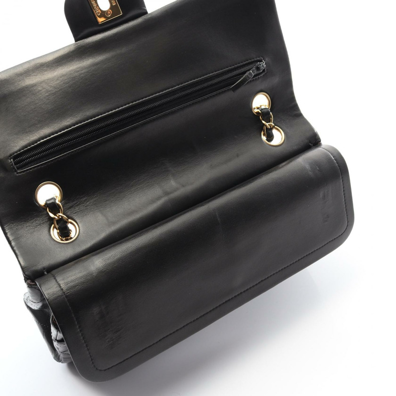 香奈兒 (CHANEL) Matelasse W 翻蓋鏈條單肩背包，羊皮材質，黑色，二手，金色五金，CC-5