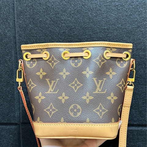 Lv 迷你小水桶包