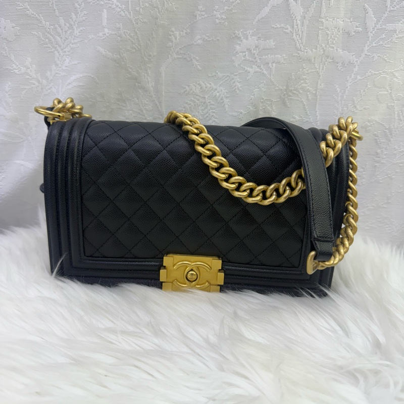 Chanel LeBoy Bag 黑色金扣荔枝皮晶片款-10
