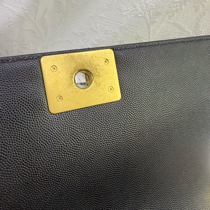 Chanel LeBoy Bag 黑色金扣荔枝皮晶片款-19