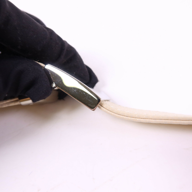 CHANEL 牛皮皮革Shoulder Bag銀扣肩背袋-10