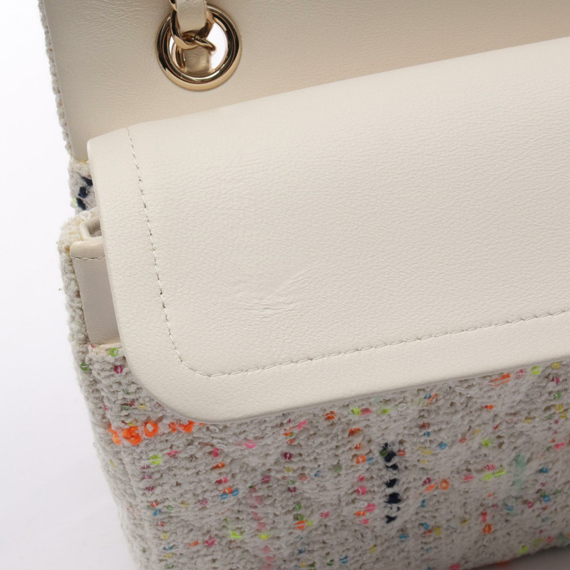 香奈兒 (CHANEL) Matelasse W 翻蓋鏈條肩背包 白色斜紋軟呢布料 二手 金色五金 女士 CC-6