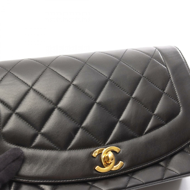 香奈兒 (CHANEL) 絎縫 Diana 翻蓋鏈條單肩背包,羊皮材質,黑色,二手,女士款,金色五金-7