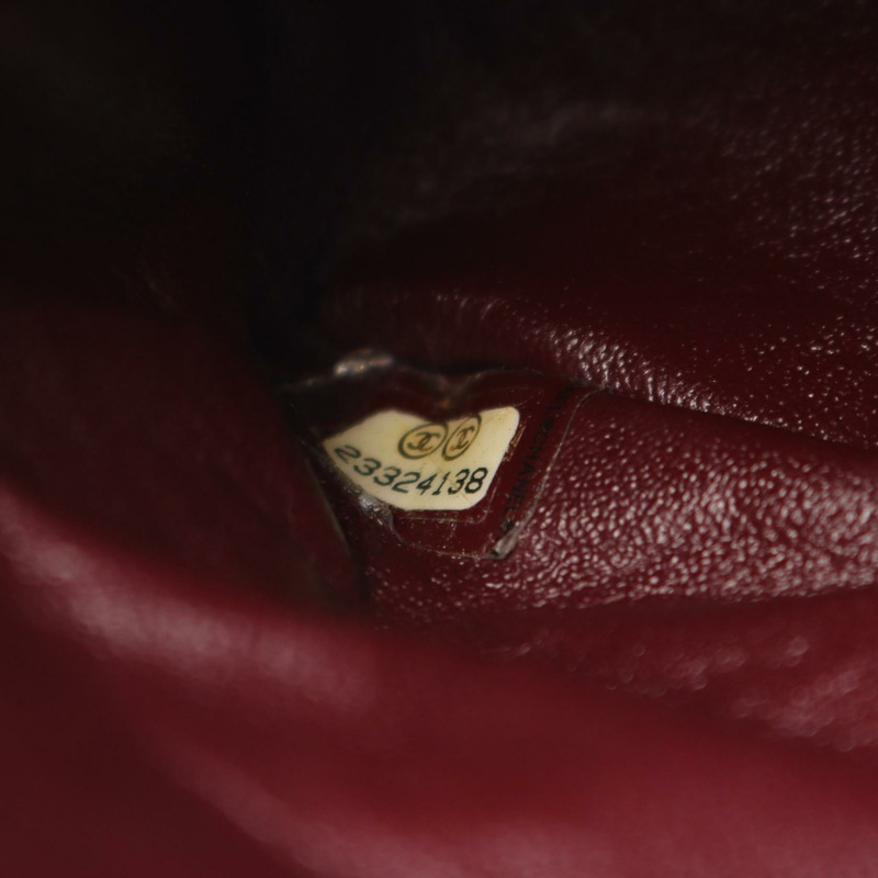 香奈兒 (CHANEL) Matelasse W 翻蓋鏈條單肩背包，粒面小牛皮，黑色，二手，金色五金-4