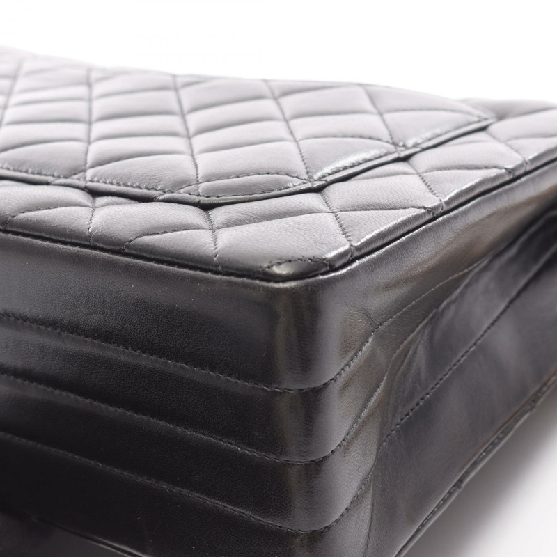 香奈兒 (CHANEL) 絎縫鏈條單肩包，羊皮材質，黑色，二手，女士款，金色五金-9