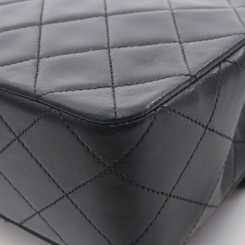 香奈兒 (CHANEL) 迷你絎縫 20 鏈條肩背包，羊皮材質，黑色，二手，金色五金 CC-5