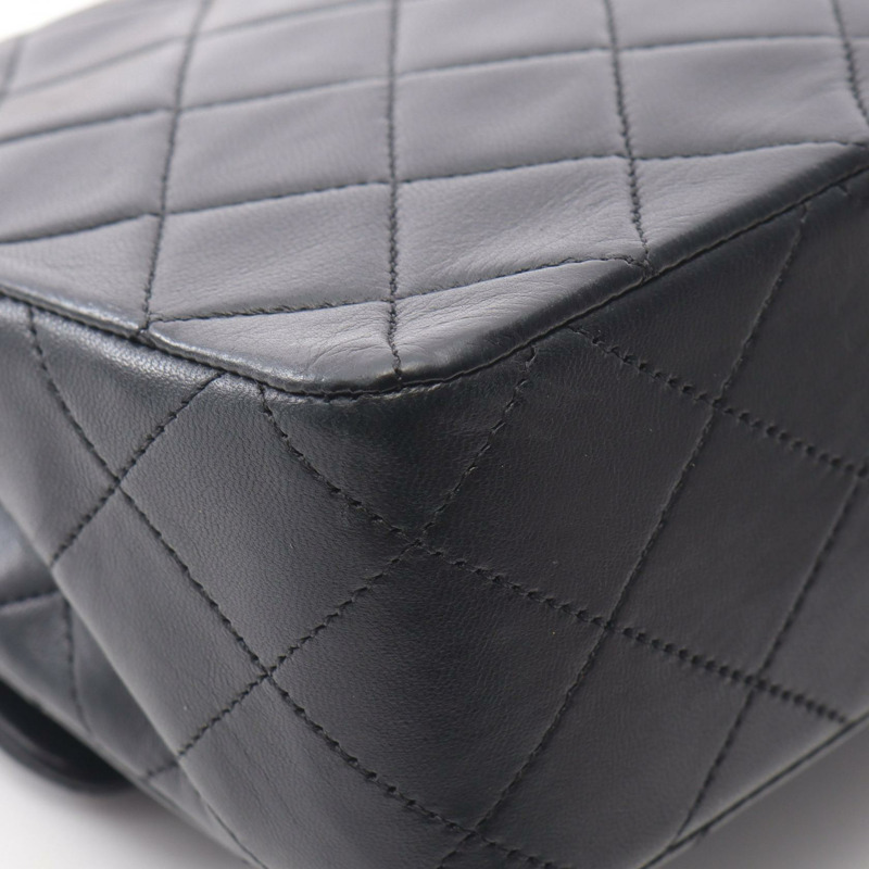 香奈兒 (CHANEL) 迷你絎縫 20 鏈條肩背包，羊皮材質，黑色，二手，金色五金 CC-6