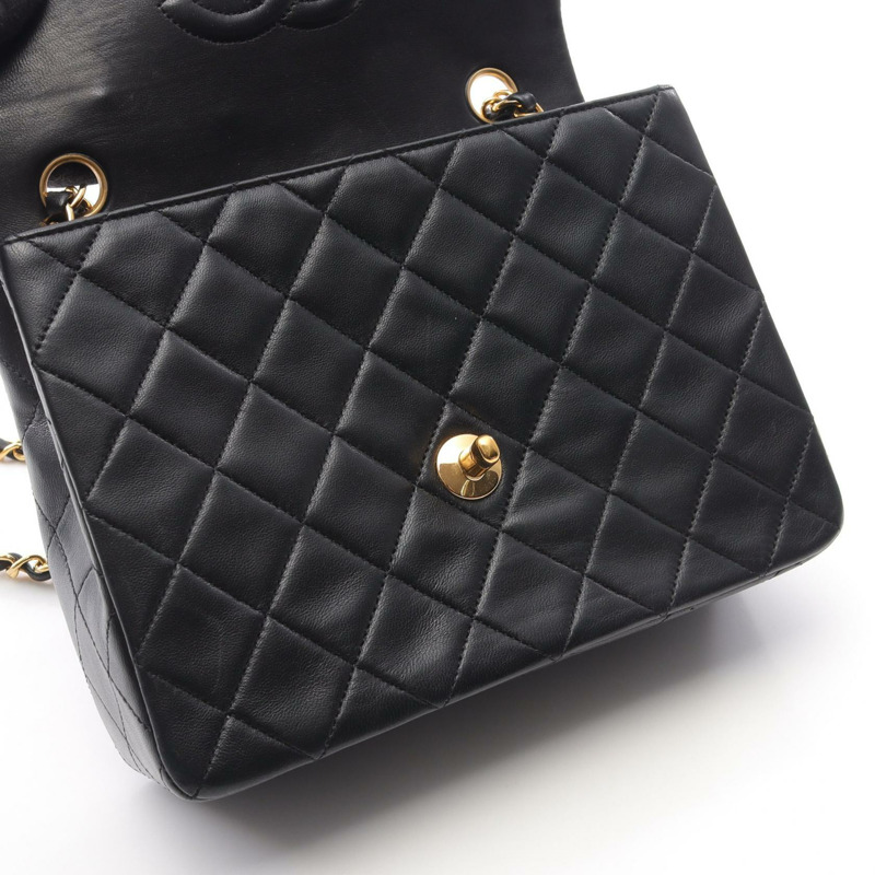 香奈兒 (CHANEL) 迷你絎縫 20 鏈條肩背包，羊皮材質，黑色，二手，金色五金 CC-11