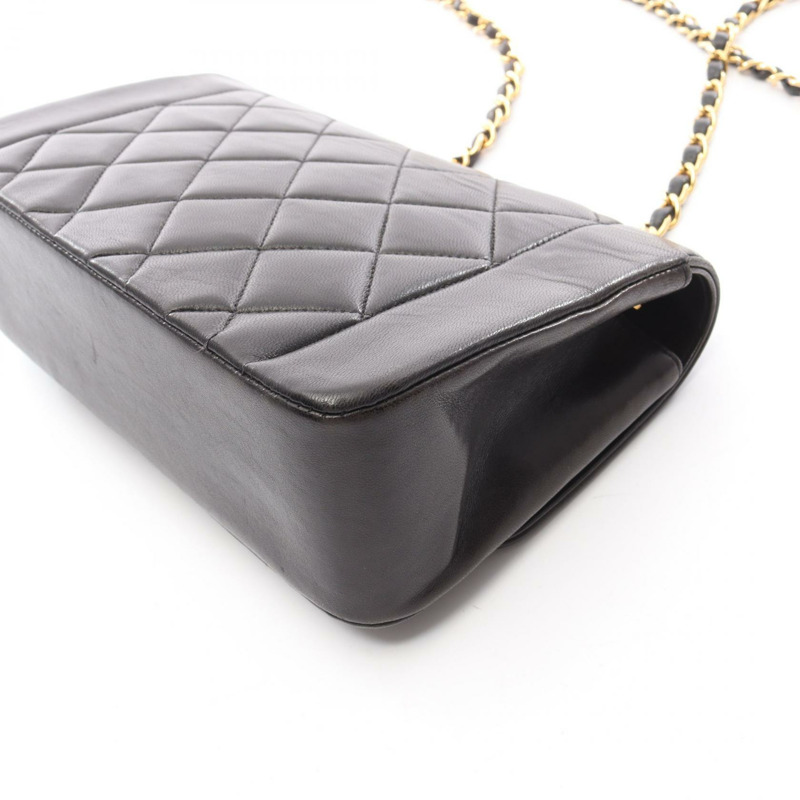 香奈兒 (CHANEL) 絎縫 Diana 翻蓋鏈條單肩背包，羊皮材質，黑色，二手，金色五金-10