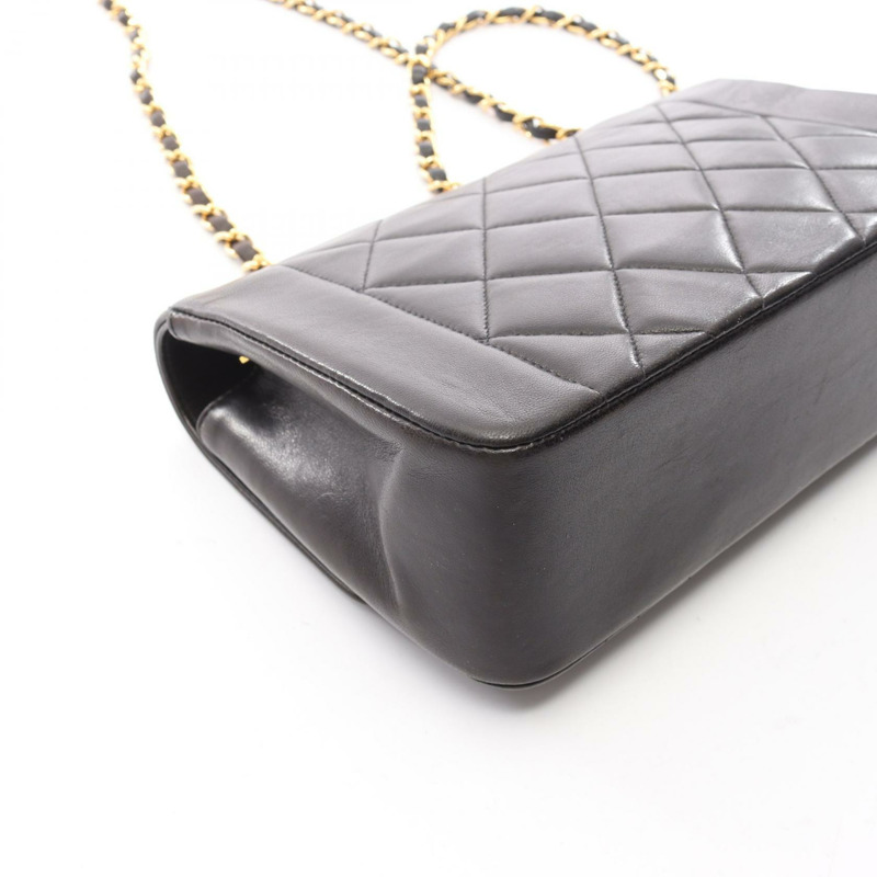 香奈兒 (CHANEL) 絎縫 Diana 翻蓋鏈條單肩背包，羊皮材質，黑色，二手，金色五金-11