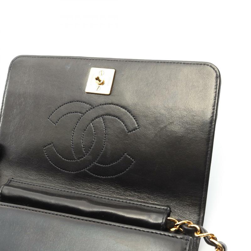 香奈兒迷你絎縫全蓋鏈條單肩背包，羊皮材質，黑色，二手，金色五金配件。-6