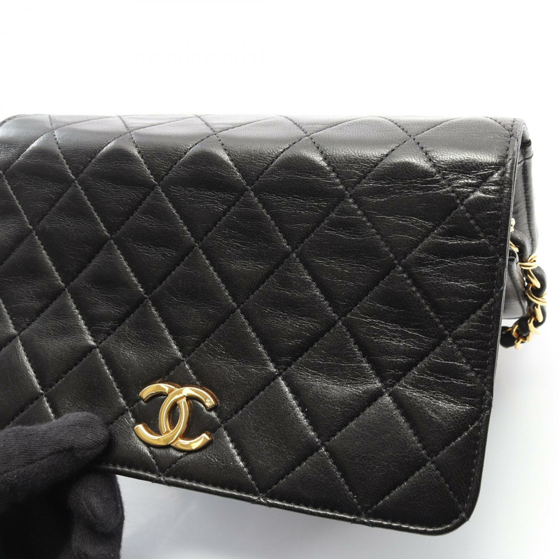 香奈兒迷你絎縫全蓋鏈條單肩背包，羊皮材質，黑色，二手，金色五金配件。-10