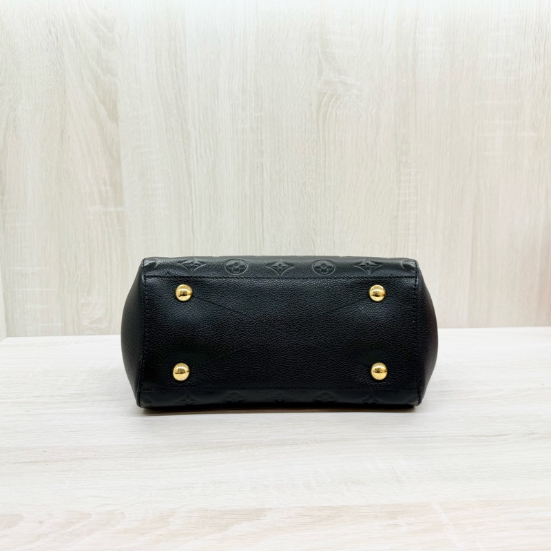 LV 黑牛皮壓紋金釦手提斜背蒙田包BB M41053-4