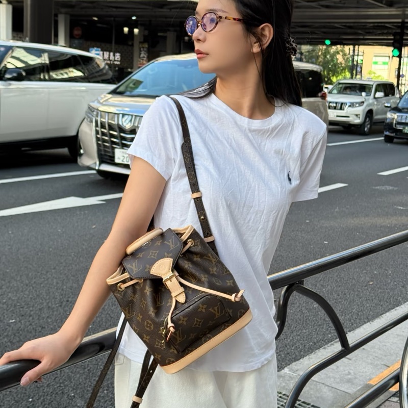 莉亞精品♡LV M11199 老花後背包 二手-3