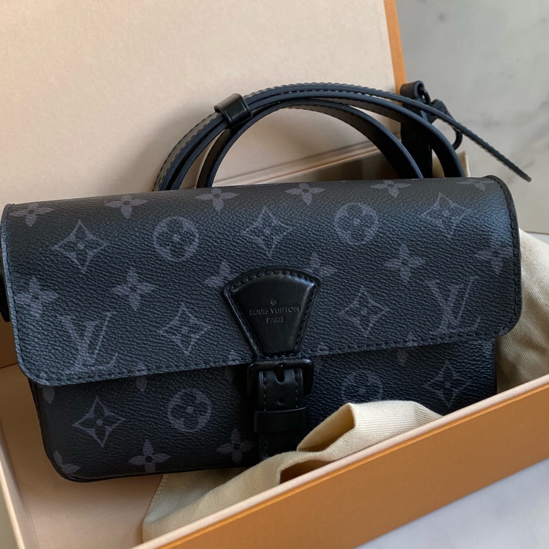 ®️LV Montsouris 黑灰 斜背包M83567-1