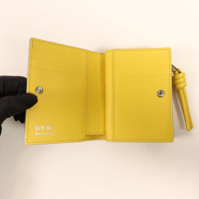 LOEWE 牛皮皮革Wallet銀扣錢包-4