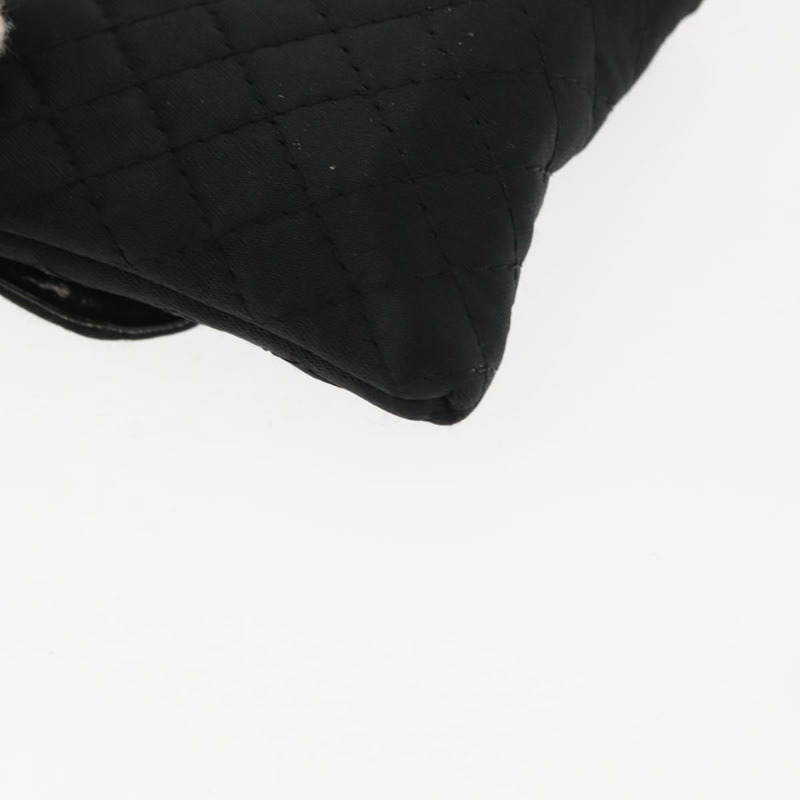 【日本直送】香奈兒 (CHANEL) 菱格紋鏈條肩背包，緞面黑色，金色雙C標誌，正品編號 ki6158-14