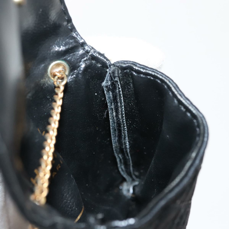 【日本直送】香奈兒 (CHANEL) 菱格紋鏈條肩背包，緞面黑色，金色雙C標誌，正品編號 ki6158-18