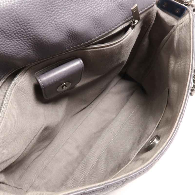 CHANEL 牛皮皮革Chain Shoulder銀扣肩背袋-9