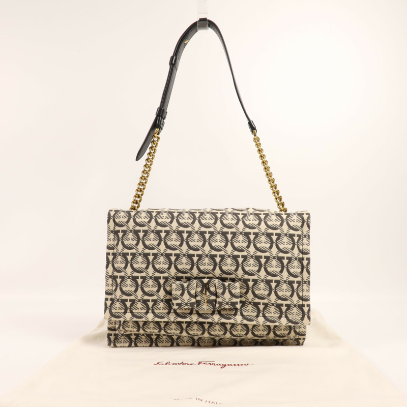 Salvatore Ferragamo 帆布Viva Bow金扣肩背袋-12