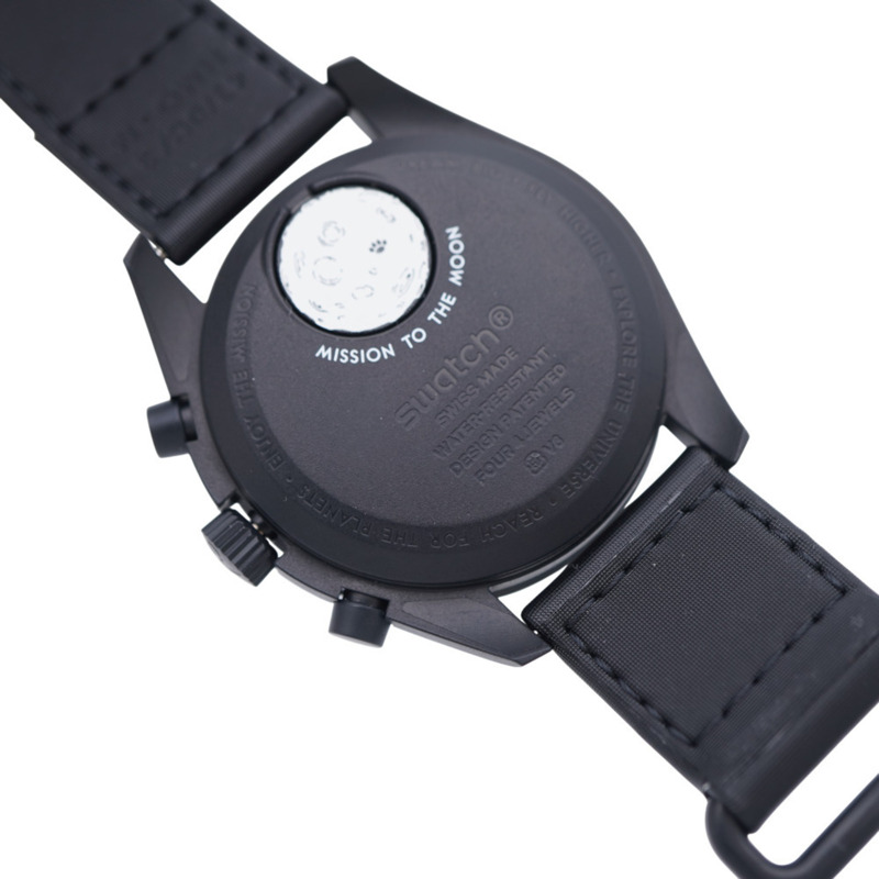 全新歐米茄石英 x Swatch 聯名款「登月計畫」史努比超霸系列 S033B700 腕錶，尼龍/生物陶瓷白色錶帶，1752 歐米茄男士腕錶-7