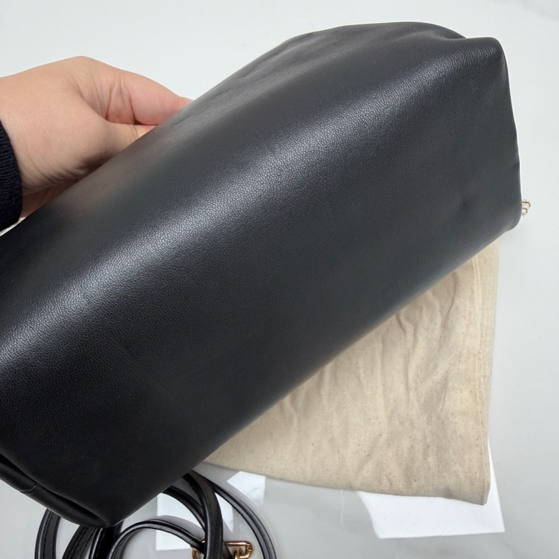 97新閑置品 Tory Burch黑金全皮雲朵包-5