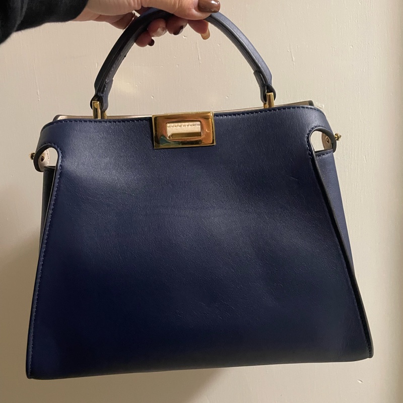 Fendi peekaboo essential 全新 沒使用-2