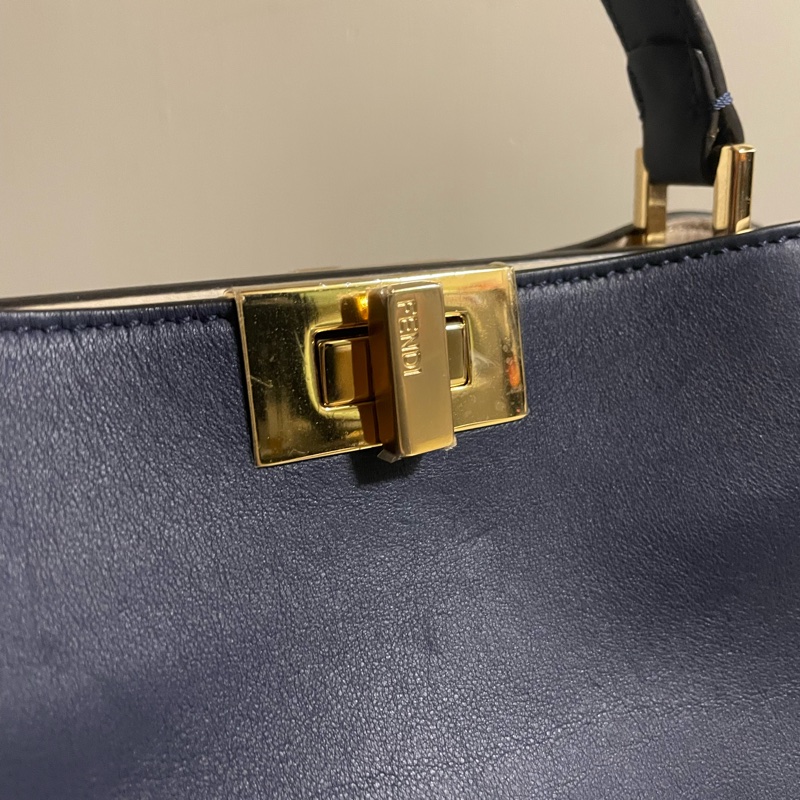 Fendi peekaboo essential 全新 沒使用-3