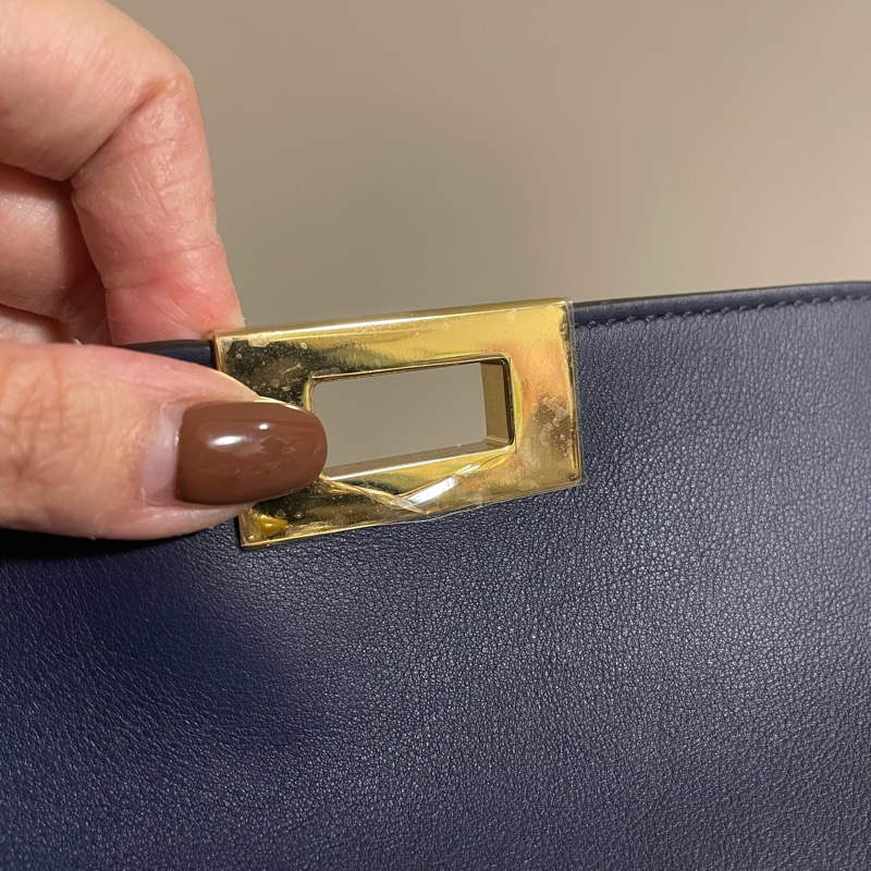 Fendi peekaboo essential 全新 沒使用-12