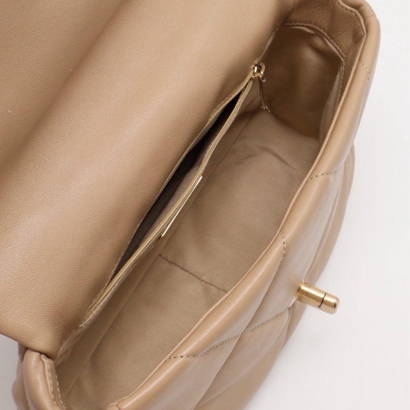 CHANEL 19 Bag 菱格紋羊皮手提肩背包 26 - 淺奶茶金31開-10