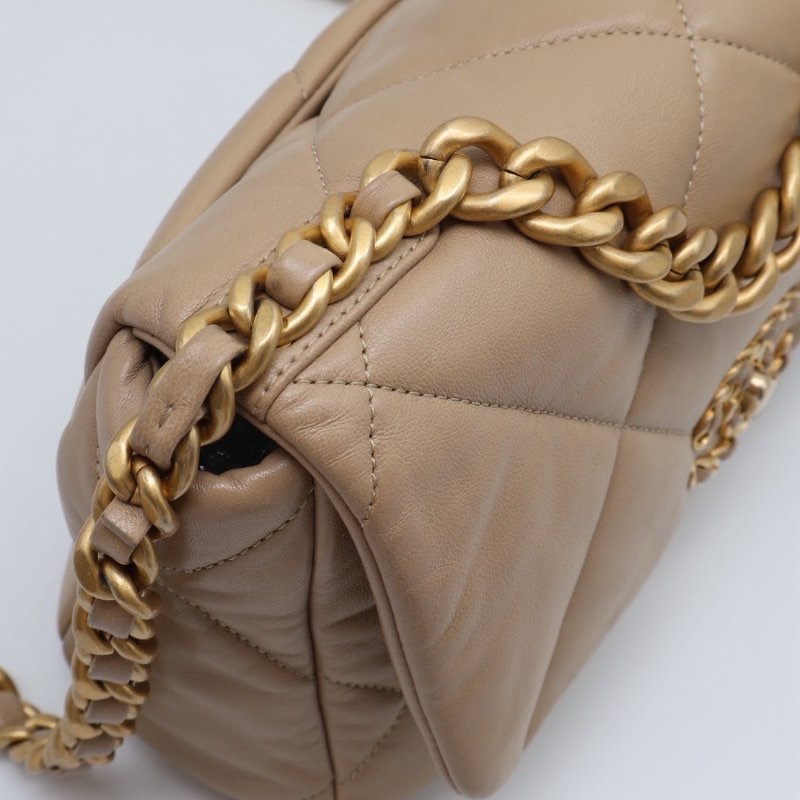 CHANEL 19 Bag 菱格紋羊皮手提肩背包 26 - 淺奶茶金31開-14