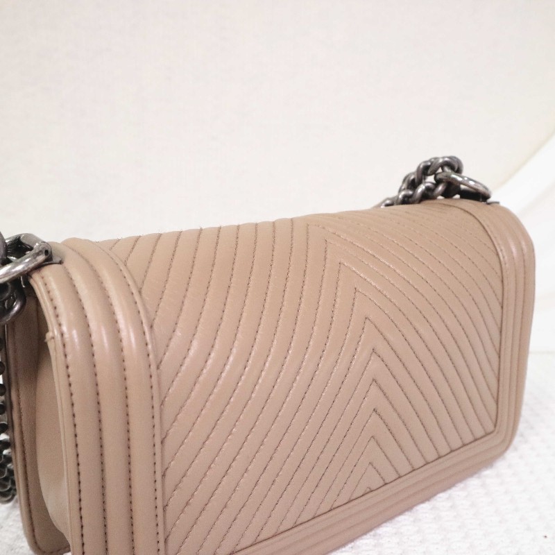 CHANEL  奶茶色V紋 中號 LEBOY 鏈條包 25cm-13