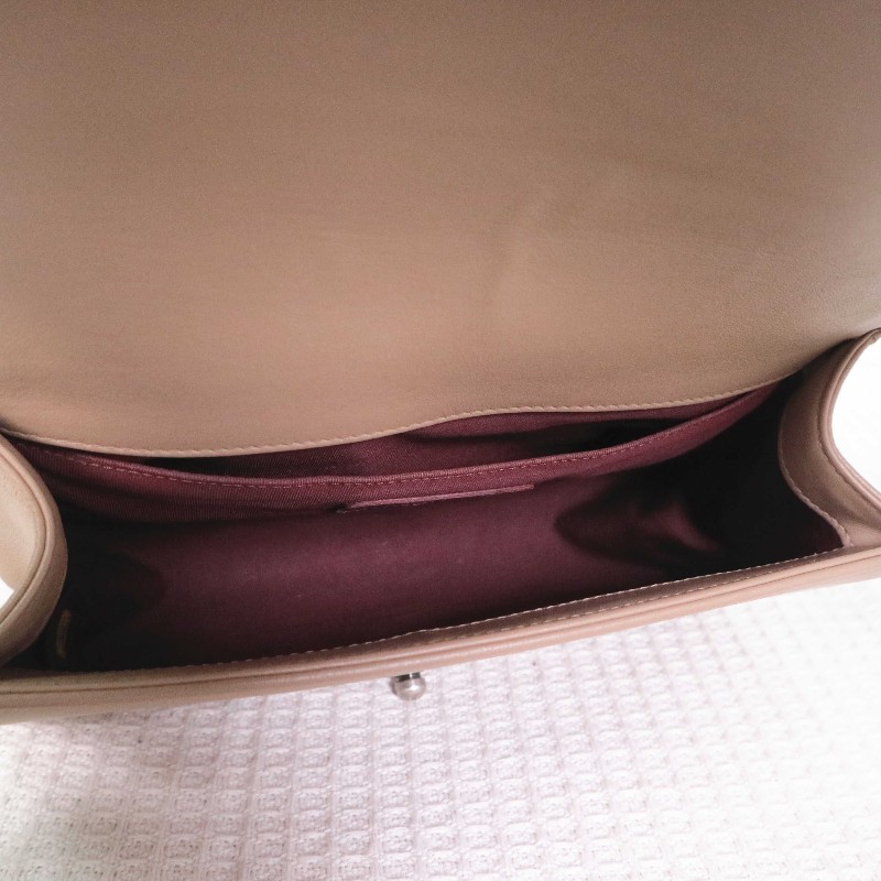 CHANEL  奶茶色V紋 中號 LEBOY 鏈條包 25cm-19