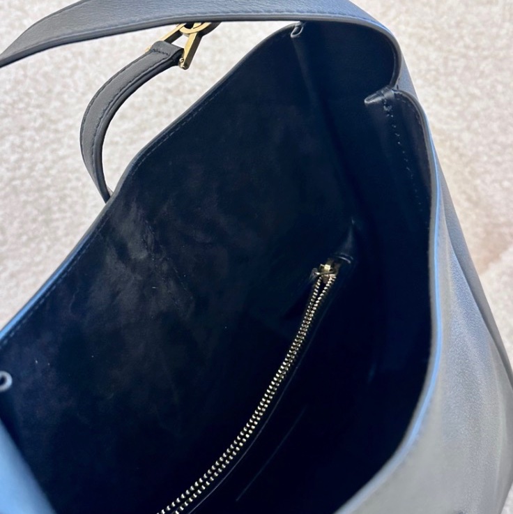 【全 🆕】 YSL hobo small LE5A7 金色Logo粒面牛 皮 Hobo 小號 單肩袋 713938AAAUQ1000-4