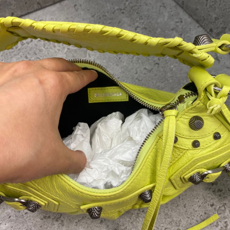 🎊佳節特賣🎁Balenciaga 671309 小羊皮 XS Le Cagole 包 萊姆黃-8