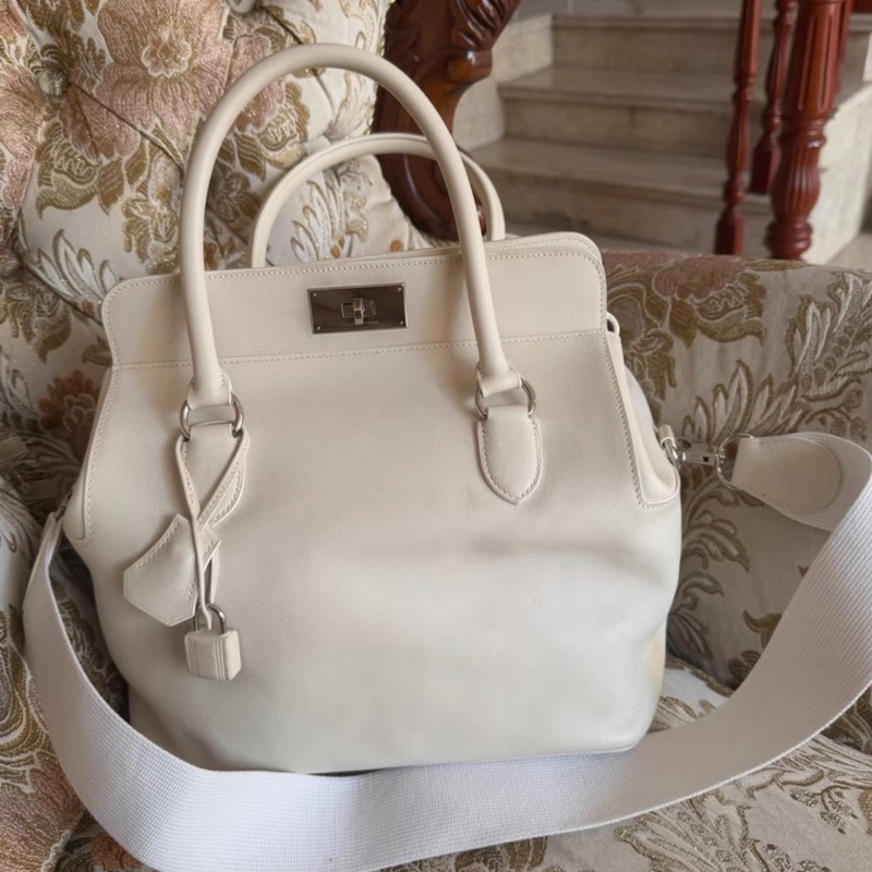 愛馬仕Hermes toolbox牛奶盒子26框p 幾乎全新 奶白色 皮質細膩 銀色五金-0