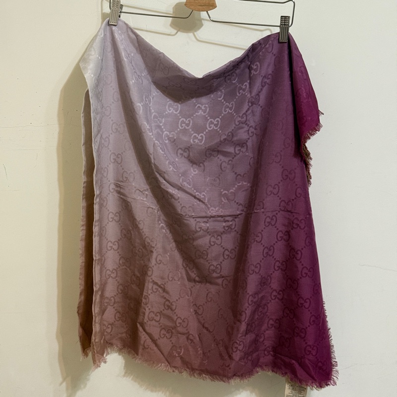 『全新閒置品』古馳Gucci提花GG logo絲巾漸層雙色絲巾-1
