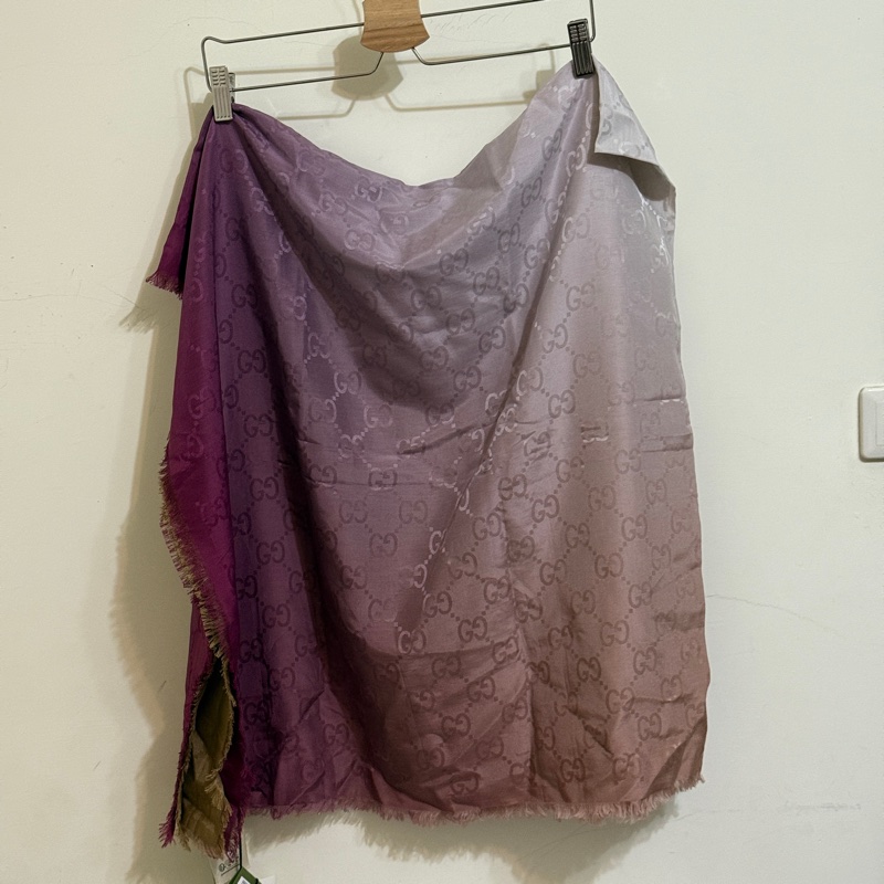 🧨過年優惠🧨914intheair精品代購『全新閒置』古馳Gucci提花GG logo絲巾漸層雙色絲巾-3