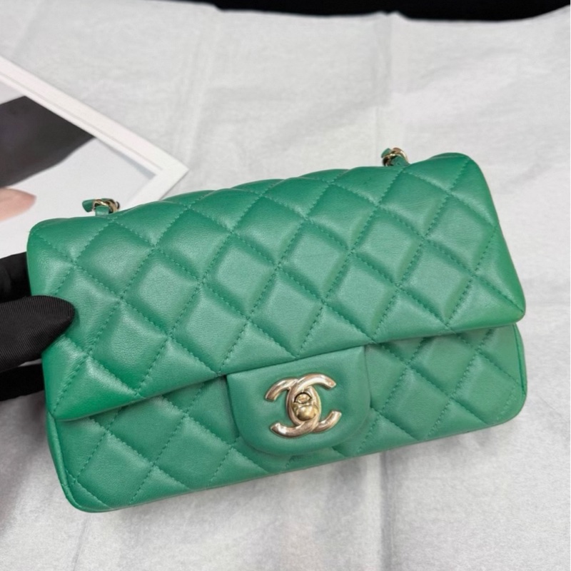 Chanel香奈兒綠色羊皮大mini鏈條包,芯片款,尺寸20x12,整體成色很新-0