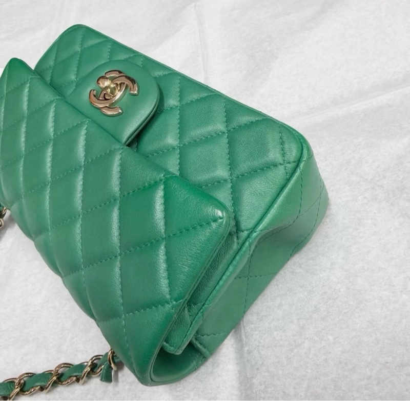 Chanel香奈兒綠色羊皮大mini鏈條包,芯片款,尺寸20x12,整體成色很新-2
