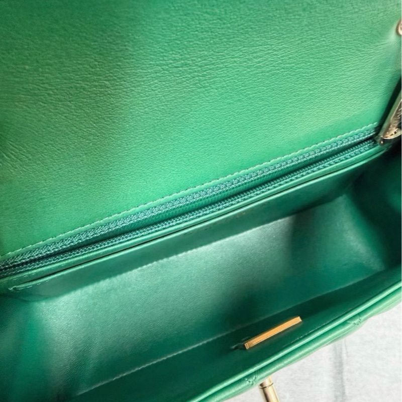 Chanel香奈兒綠色羊皮大mini鏈條包,芯片款,尺寸20x12,整體成色很新-7