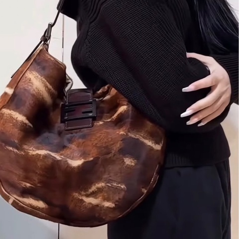 99新🌟 #fendi #馬毛 #托特 #肩背包 #tote