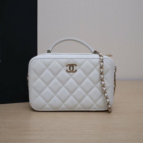 CHANEL 22P手提相機包帶鏡子19米白色荔枝牛皮晶片開淺金扣皮手柄肩背包