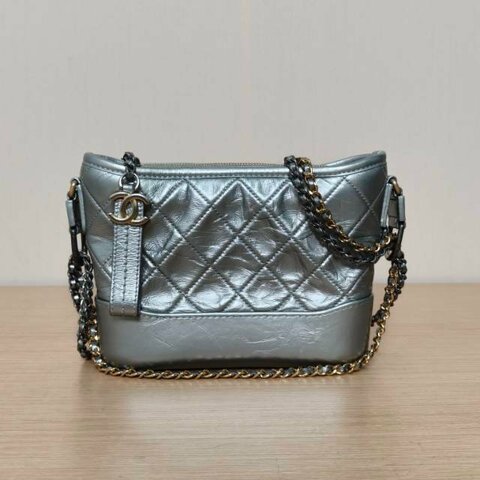 CHANEL GABRIELLE流浪小號20銀色牛皮24開金銀扣肩背包