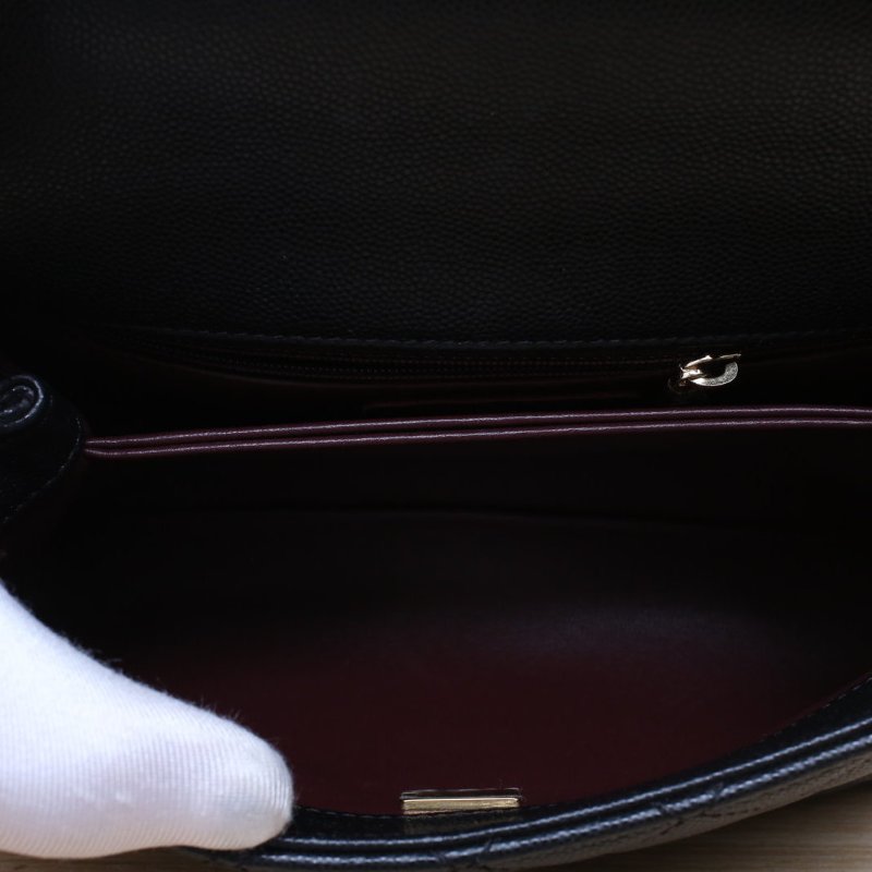 CHANEL CocoHandle小號黑色荔枝牛皮晶片開金扣肩背包-4