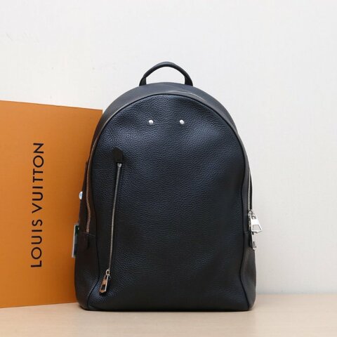 LOUIS VUITTON 黑色牛皮2019LVArmand雙肩包純色肩背包