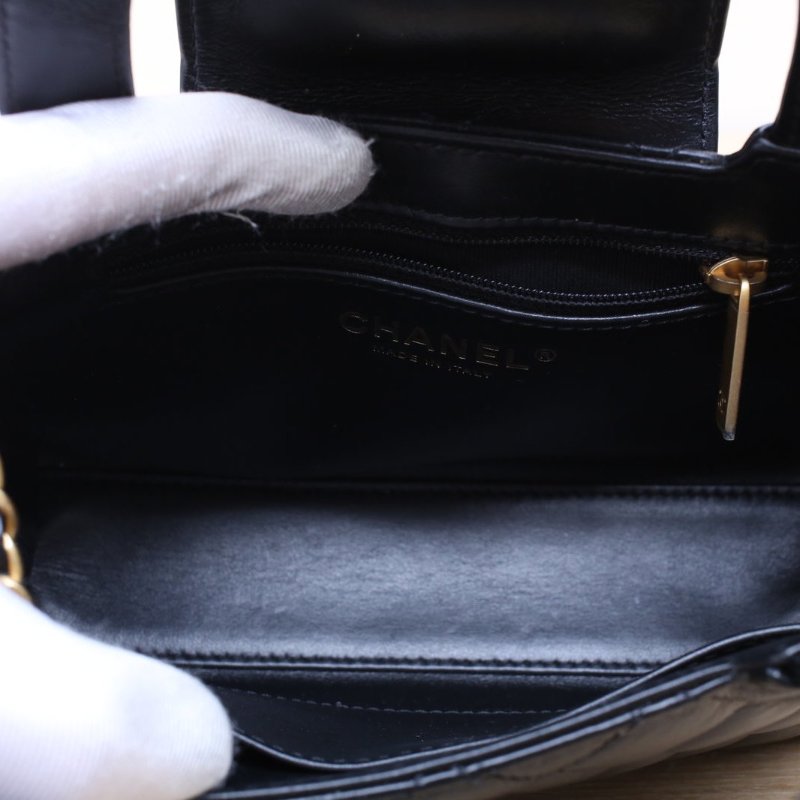 CHANEL 23KKelly鏈條手柄手提包小號黑色牛皮晶片開金扣肩背包-4