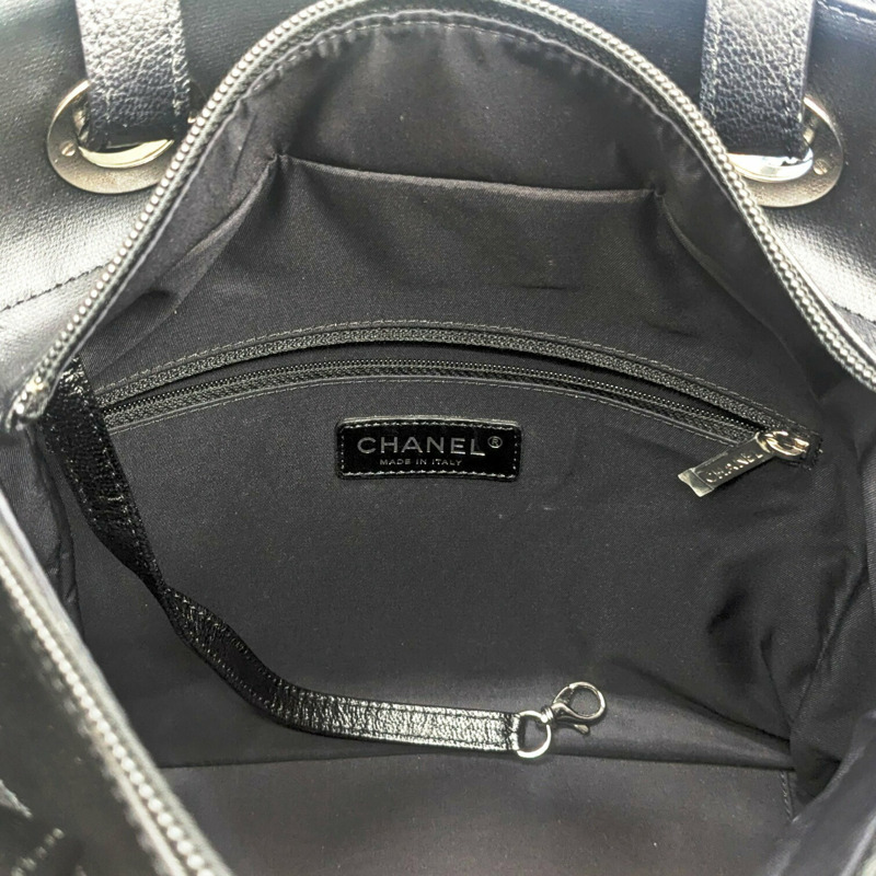 香奈兒 Paris-Biarritz 女士手提包 PM,黑色塗層帆布,13 號,A34208-13