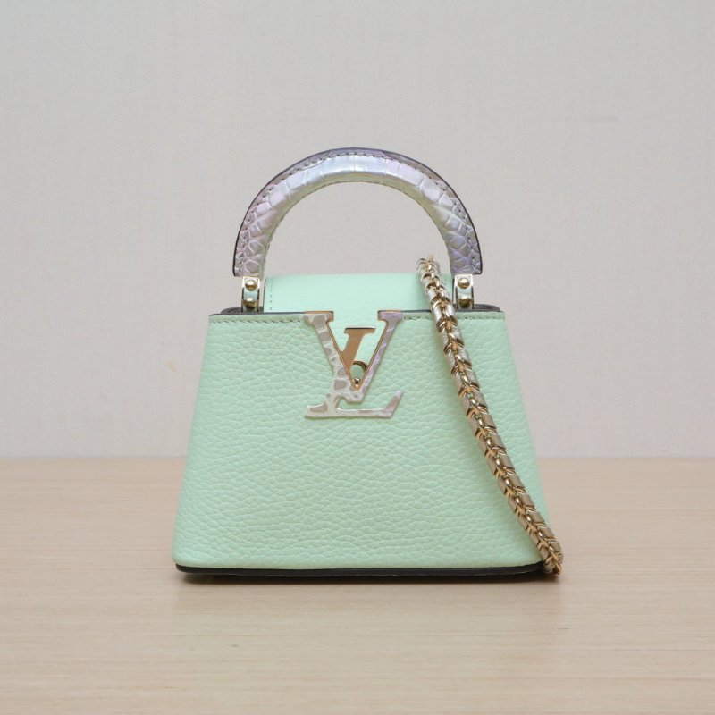 LOUIS VUITTON Capucines超mini16.5拼色牛皮/鱷魚皮鱷魚皮扣晶片肩背包-1